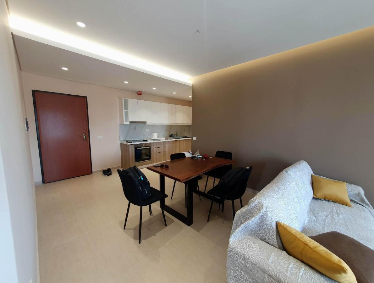 Mountain Meets Sea-Spectacular View In Orikum Apartment מראה חיצוני תמונה